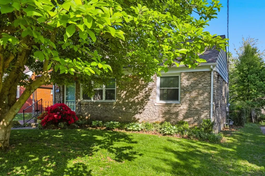 263 Bassett Avenue Lexington KY 40502