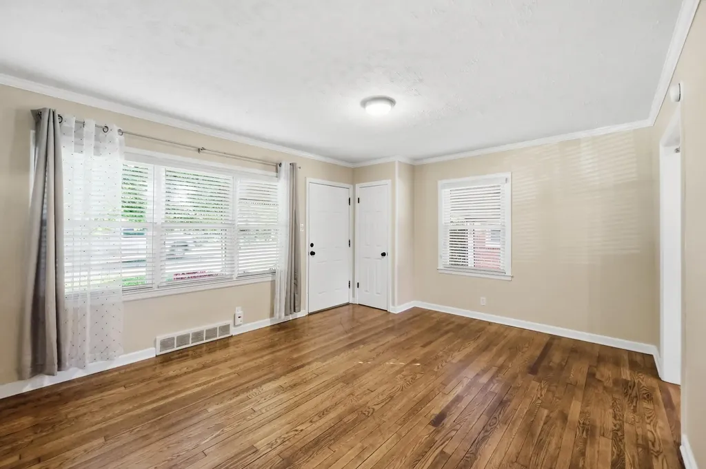 263 Bassett Avenue Lexington KY 40502