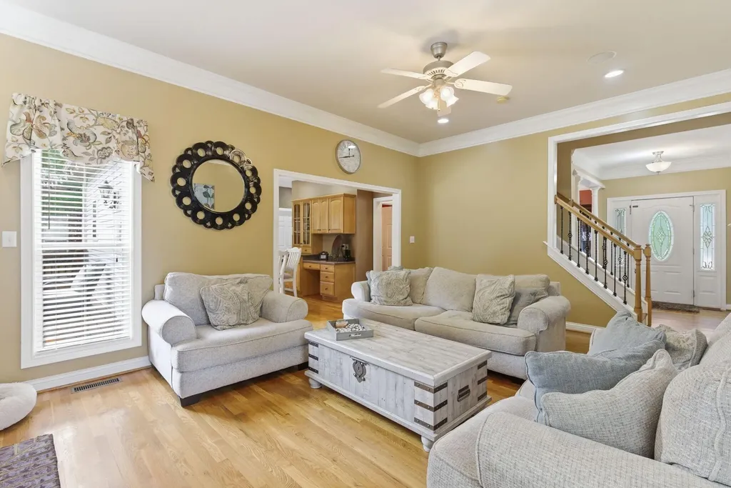 3261 Sebastian Lane Lexington KY 40513