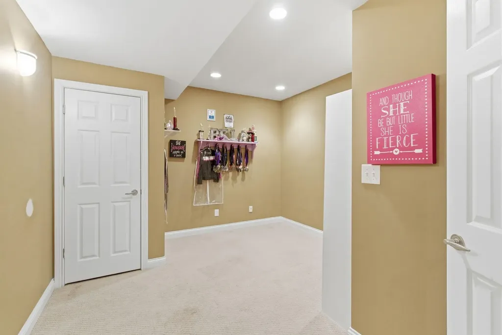 3261 Sebastian Lane Lexington KY 40513