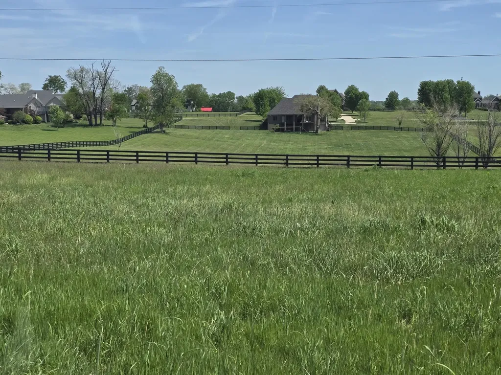 6655 Delaney Ferry Extended Versailles KY 40383