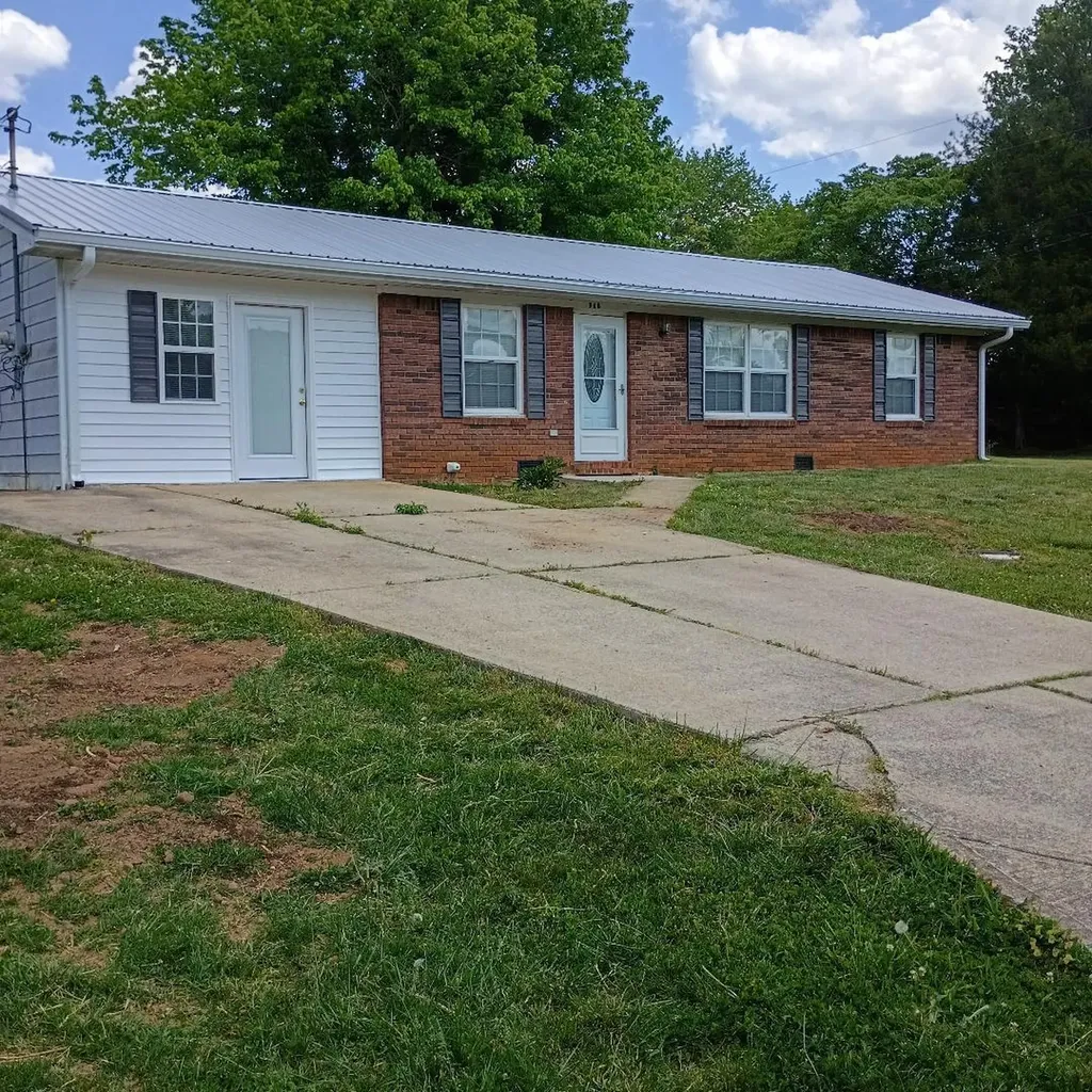323 Tennessee Avenue Monticello KY 42633