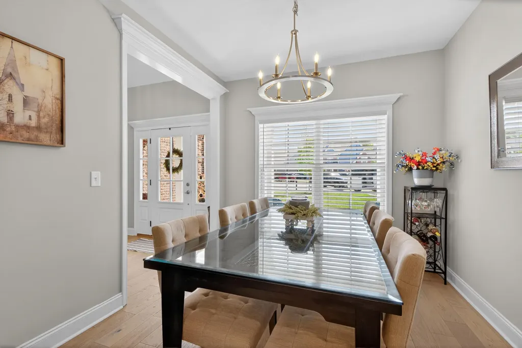 1065 Sawgrass Cove Lexington KY 40509
