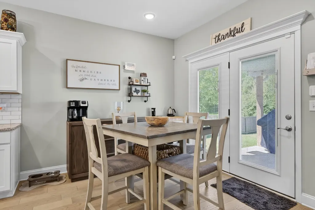 1065 Sawgrass Cove Lexington KY 40509