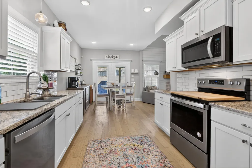 1065 Sawgrass Cove Lexington KY 40509