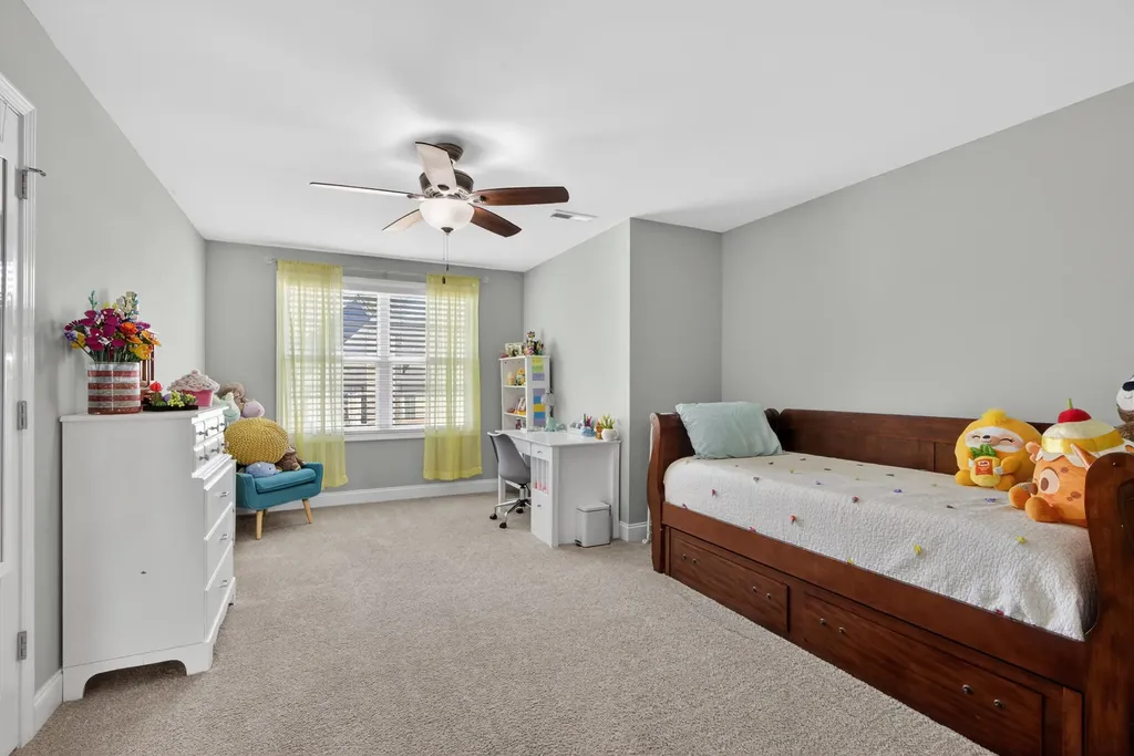 1065 Sawgrass Cove Lexington KY 40509