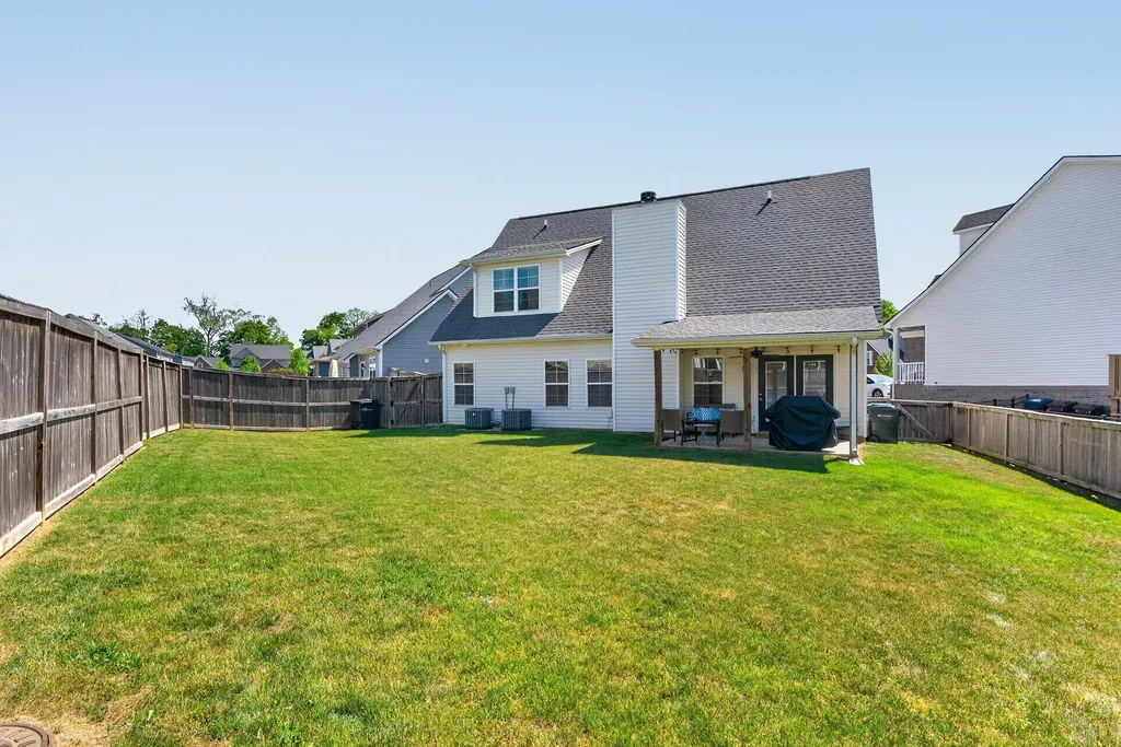 1065 Sawgrass Cove Lexington KY 40509