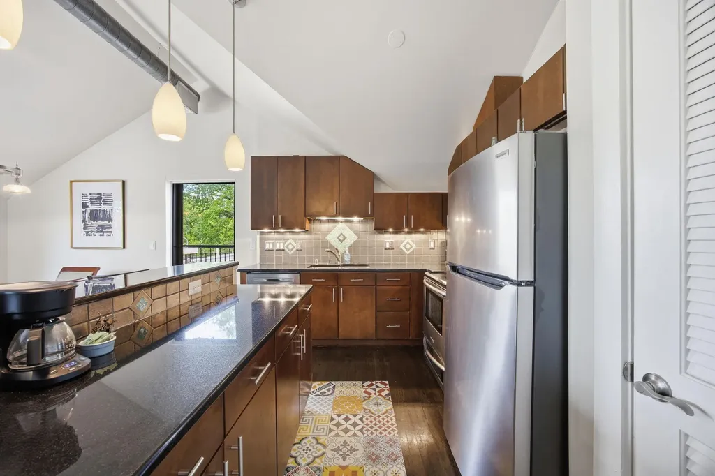 261 S Limestone Lexington KY 40508