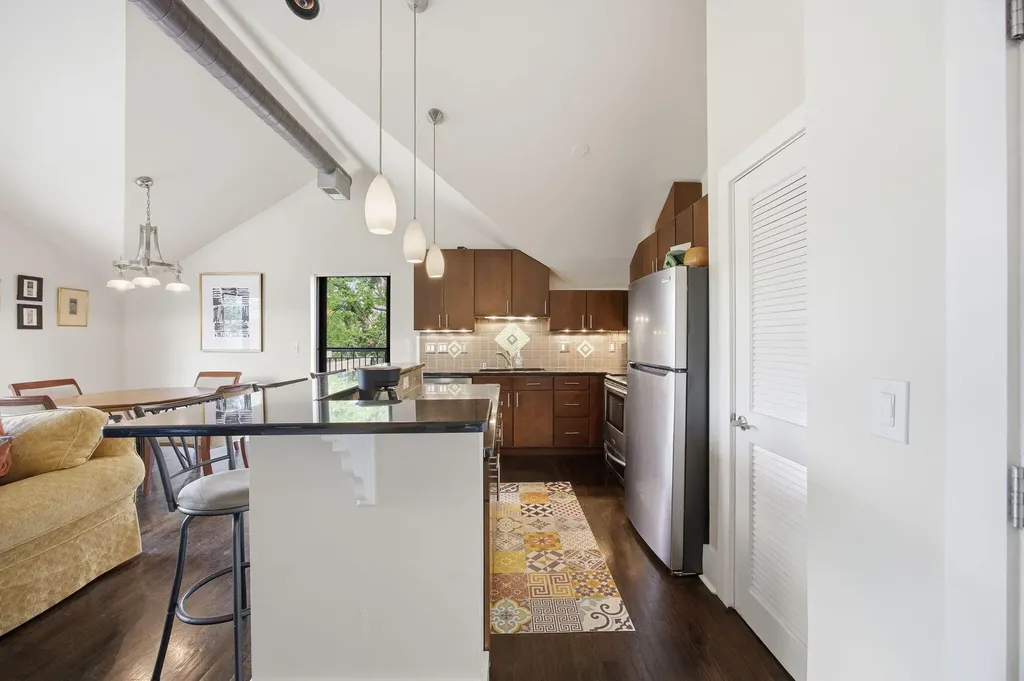 261 S Limestone Lexington KY 40508