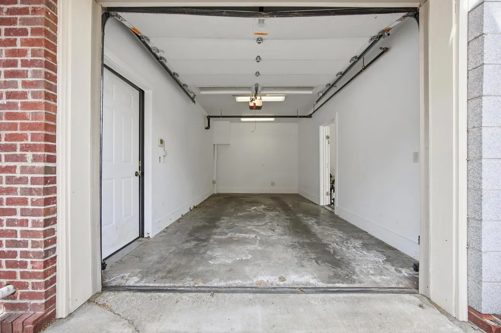 261 S Limestone Lexington KY 40508