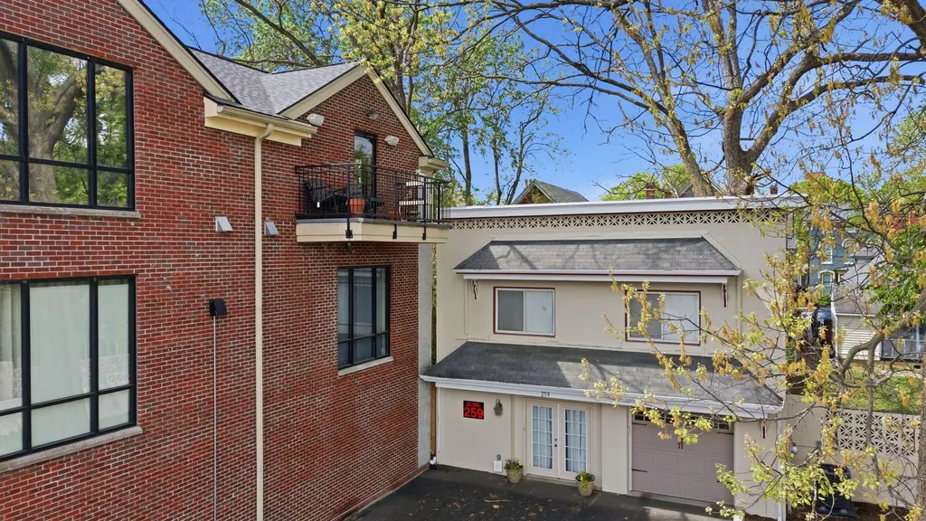 261 S Limestone Lexington KY 40508