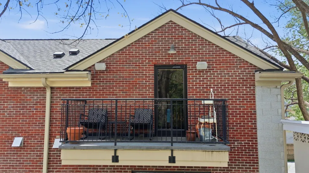 261 S Limestone Lexington KY 40508