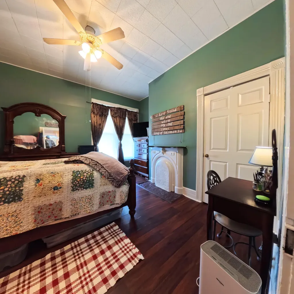 286 Broadway Street Irvine KY 40336