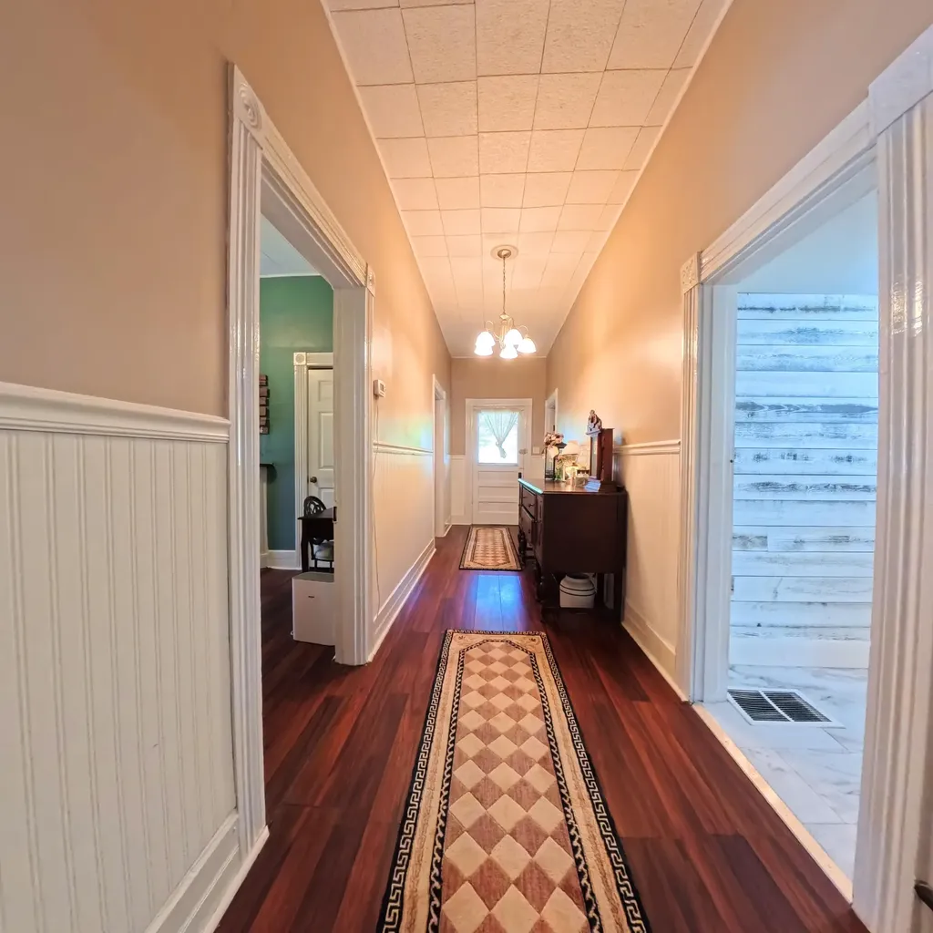 286 Broadway Street Irvine KY 40336