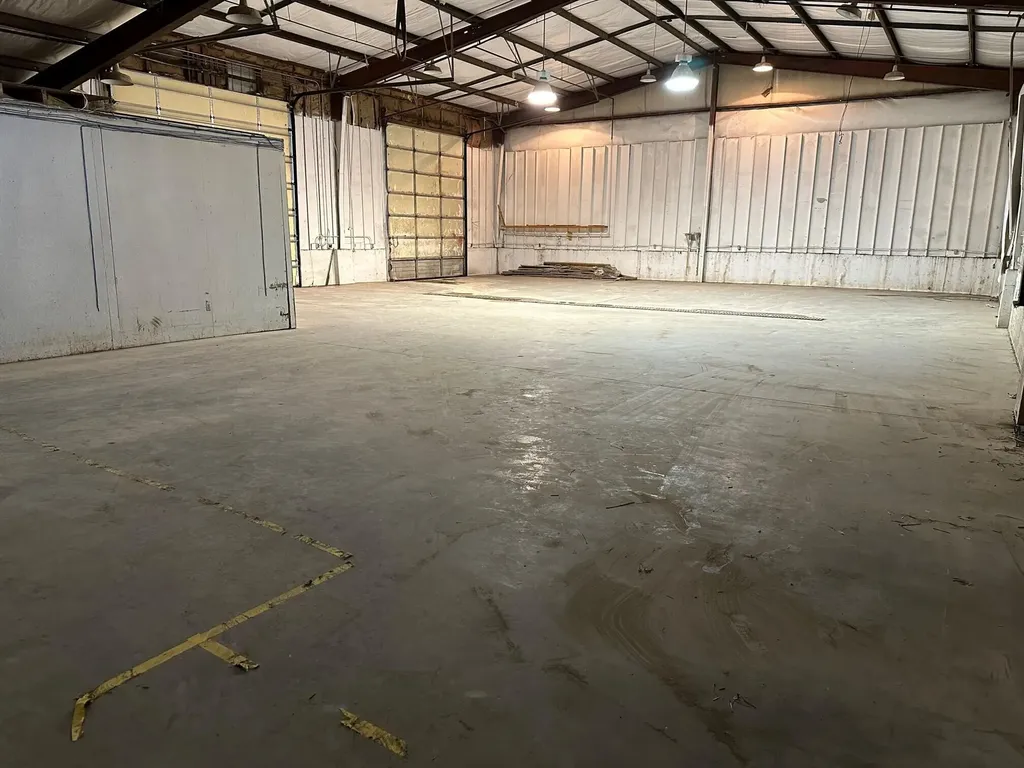 2688 Highway 90 Bronston KY 42518