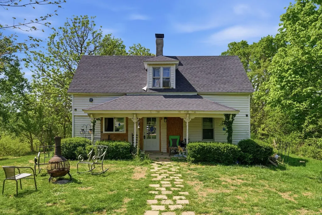 1092 Bushtown Road Harrodsburg KY 40330