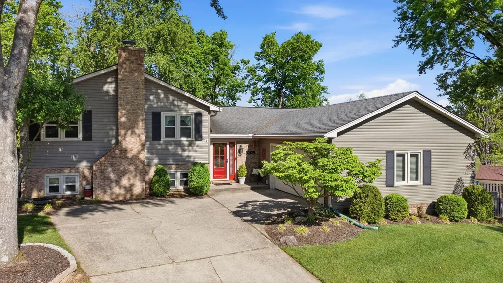 1005 Rain Court Lexington KY 40515