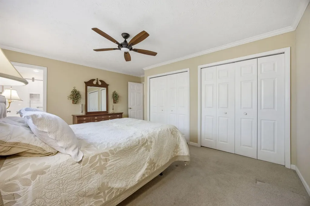 1005 Rain Court Lexington KY 40515