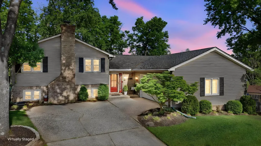 1005 Rain Court Lexington KY 40515