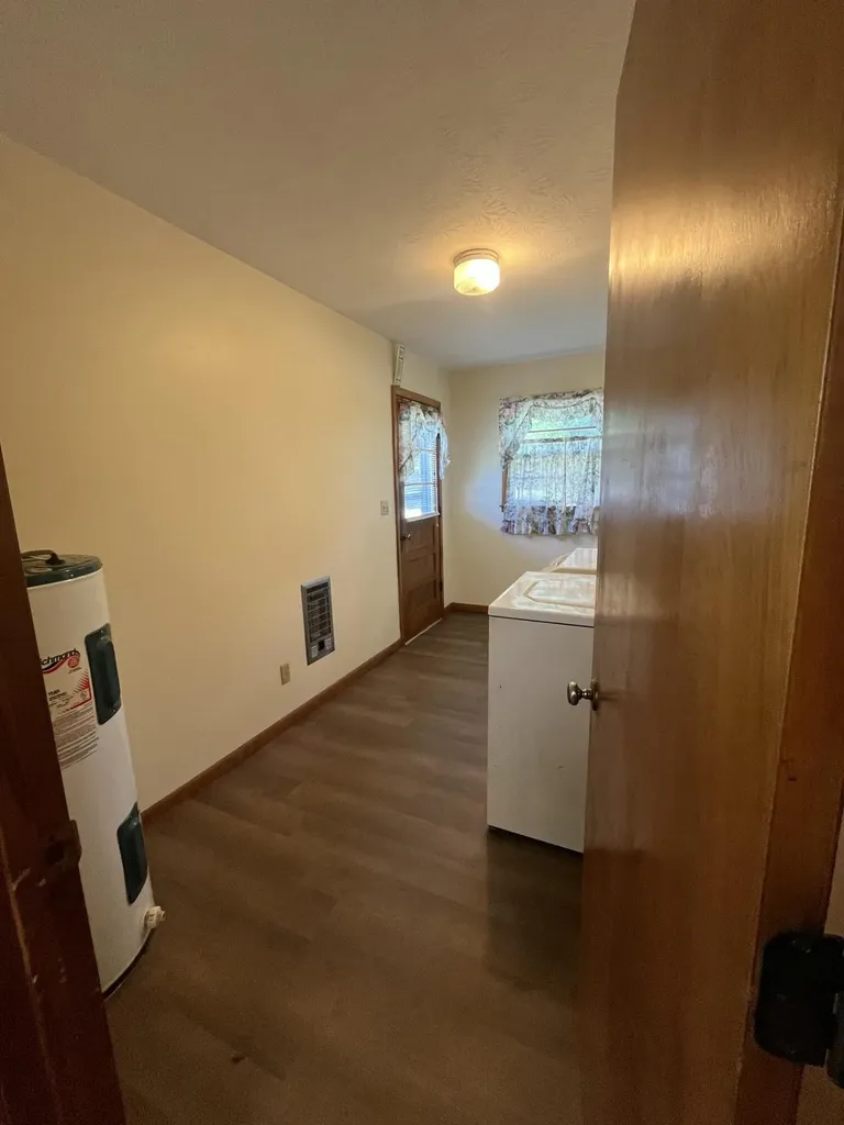 12 Hilltop Drive Science Hill KY 42553