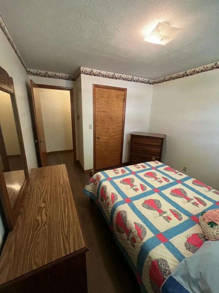 12 Hilltop Drive Science Hill KY 42553