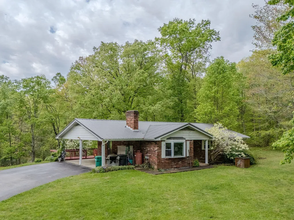2385 Key Highway 801 Morehead KY 40351