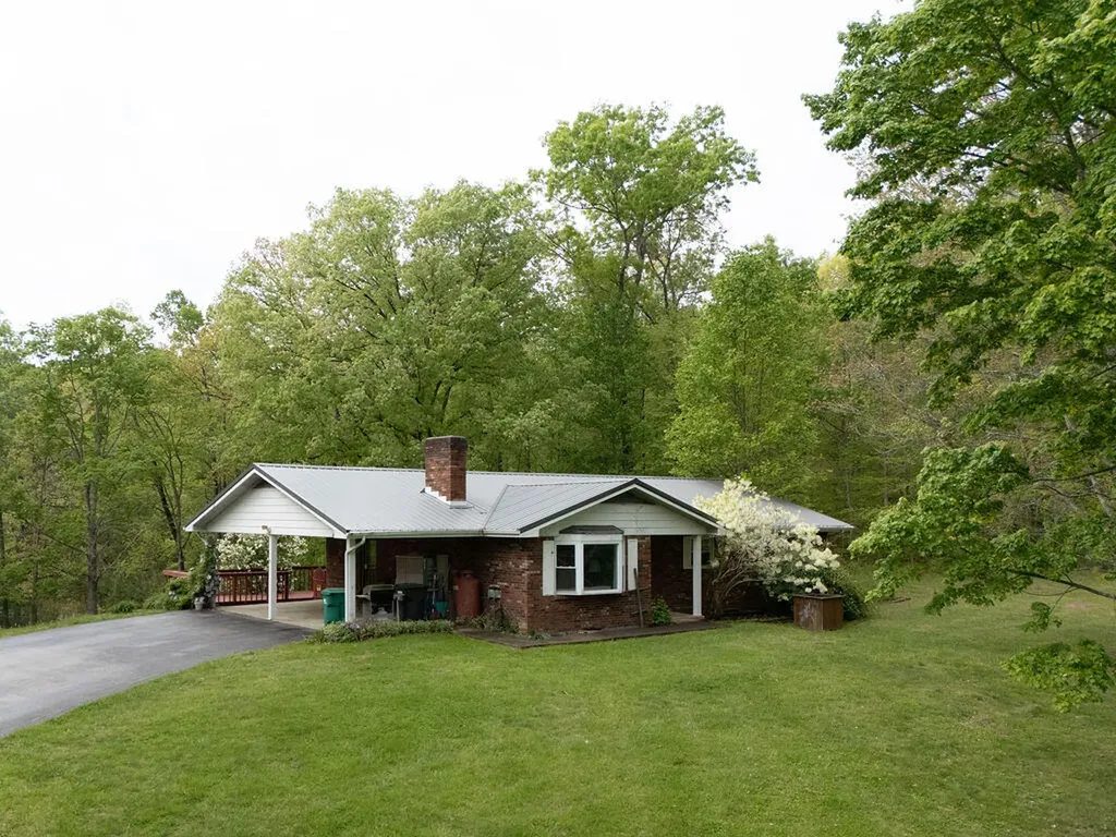 2385 Key Highway 801 Morehead KY 40351