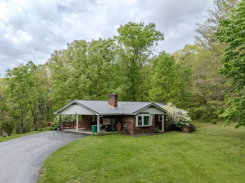 2385 Key Highway 801 Morehead KY 40351