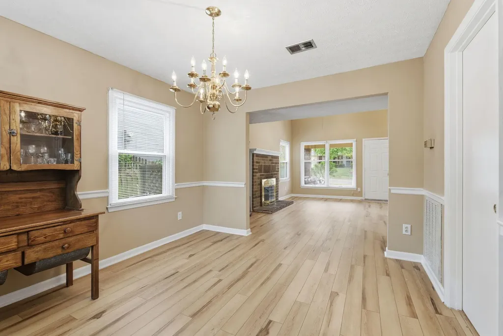 308 Squires Road Lexington KY 40515