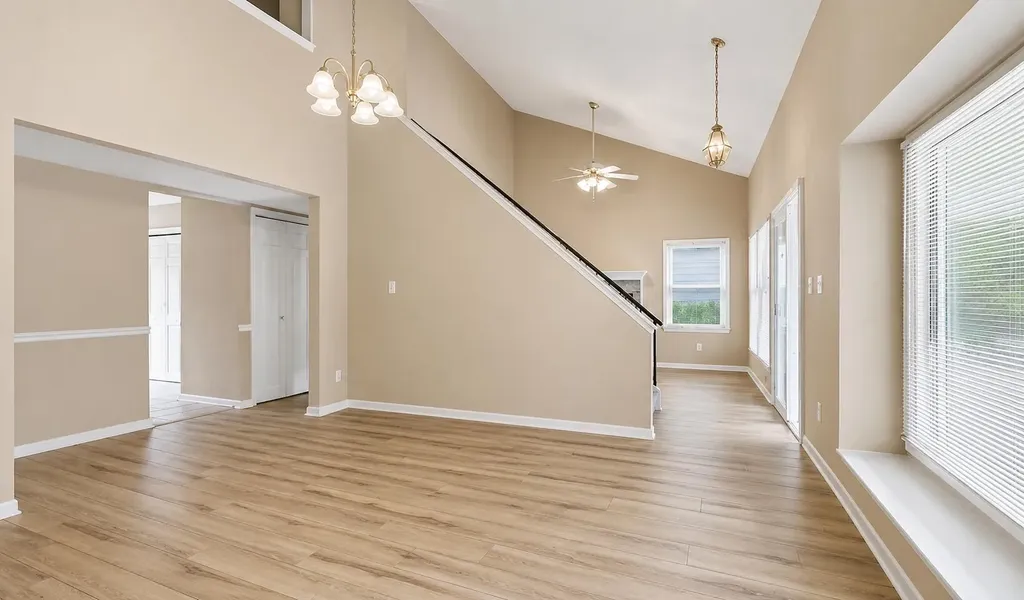 308 Squires Road Lexington KY 40515
