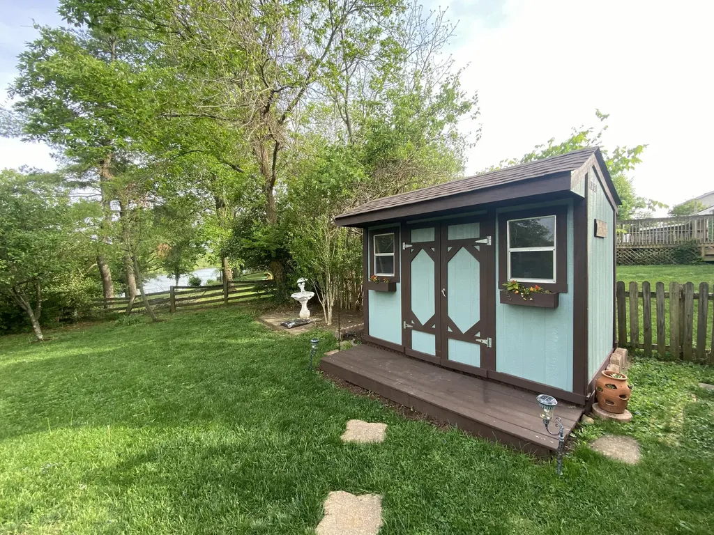 308 Squires Road Lexington KY 40515