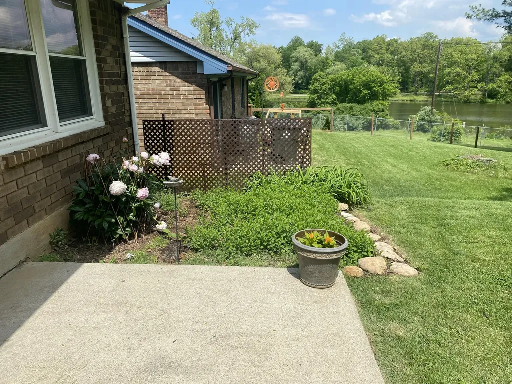 308 Squires Road Lexington KY 40515