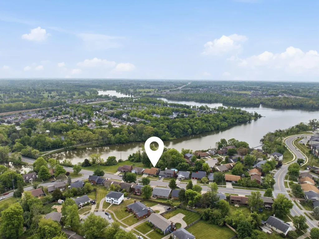 308 Squires Road Lexington KY 40515