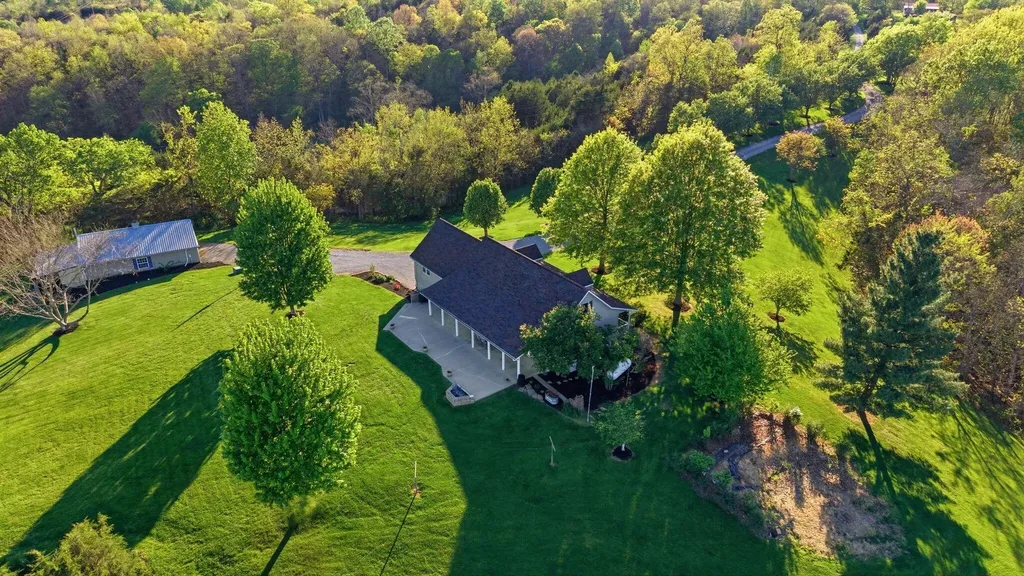 931 Dryden Road Sadieville KY 40370