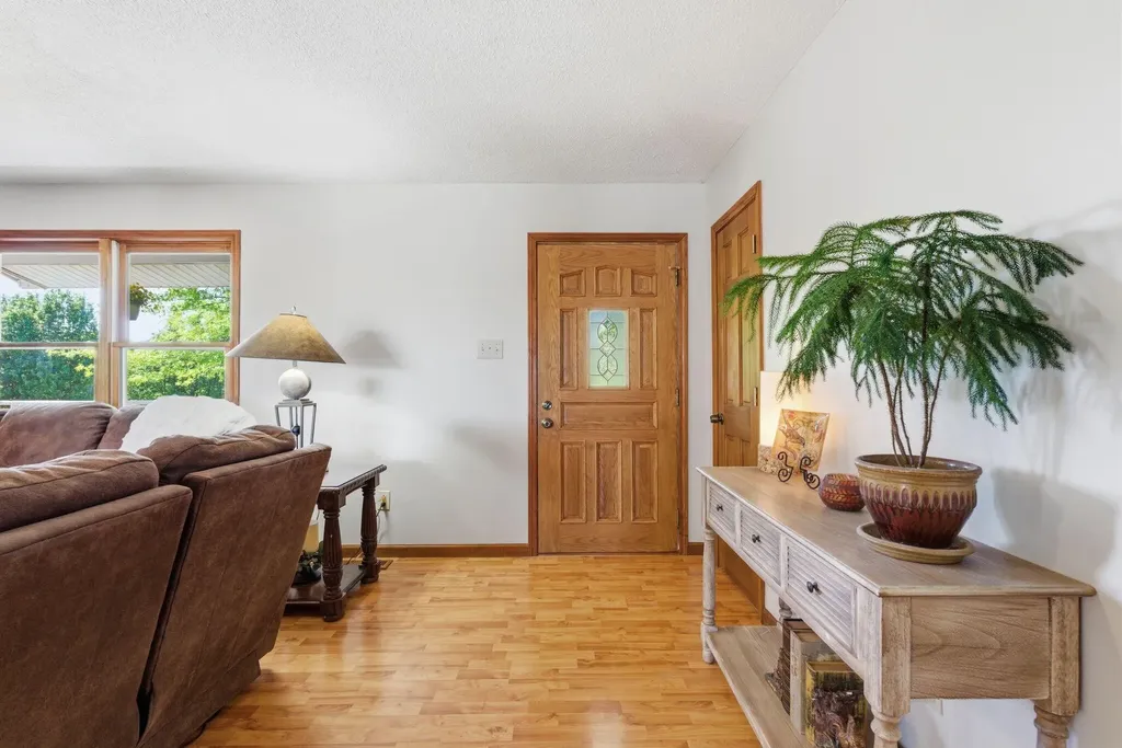 931 Dryden Road Sadieville KY 40370