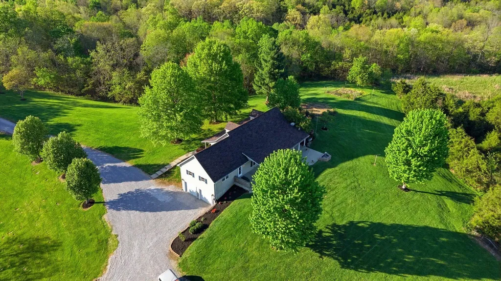 931 Dryden Road Sadieville KY 40370