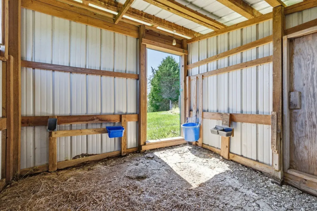 931 Dryden Road Sadieville KY 40370