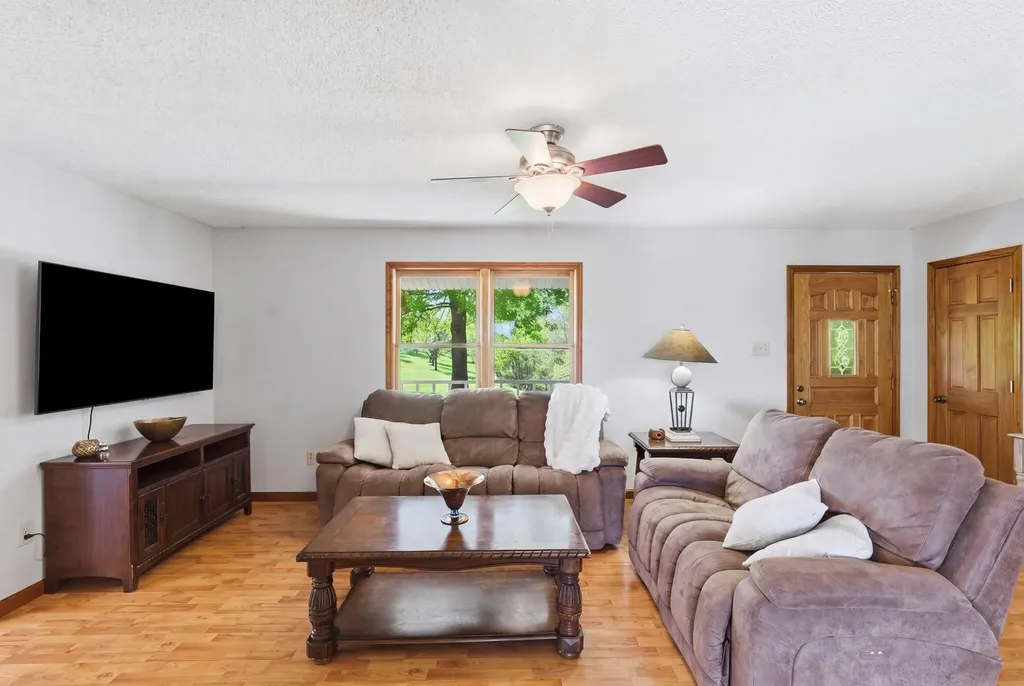 931 Dryden Road Sadieville KY 40370