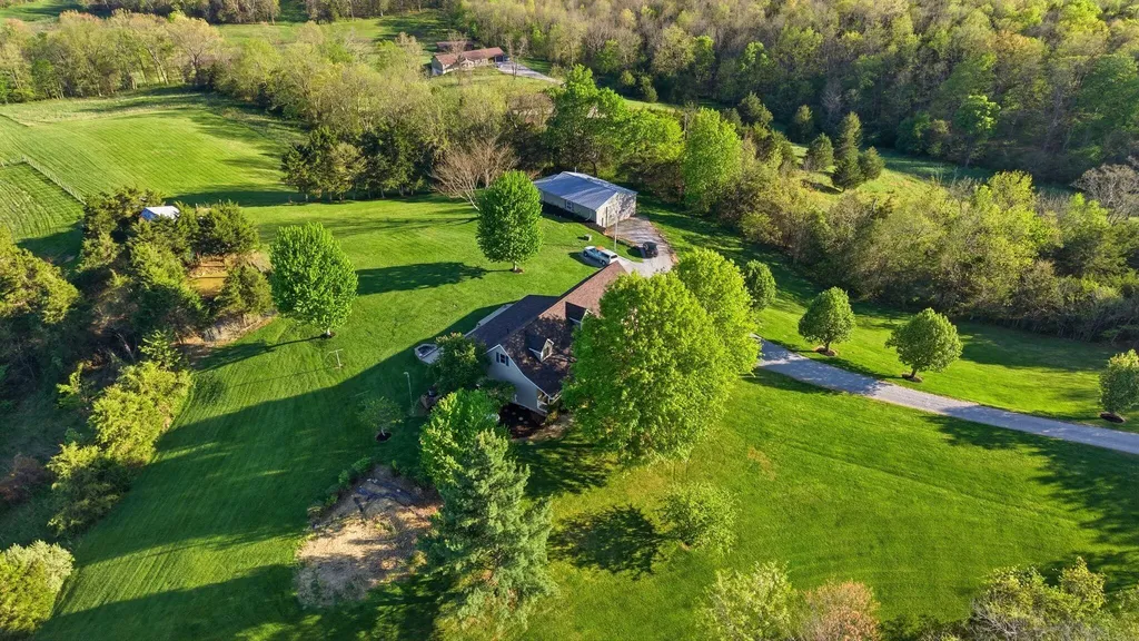 931 Dryden Road Sadieville KY 40370