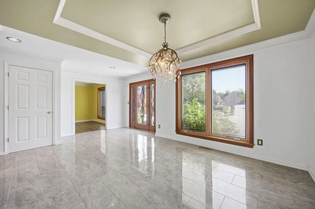 2233 Wilmington Lane Lexington KY 40513