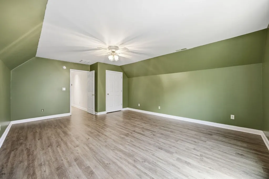 2233 Wilmington Lane Lexington KY 40513