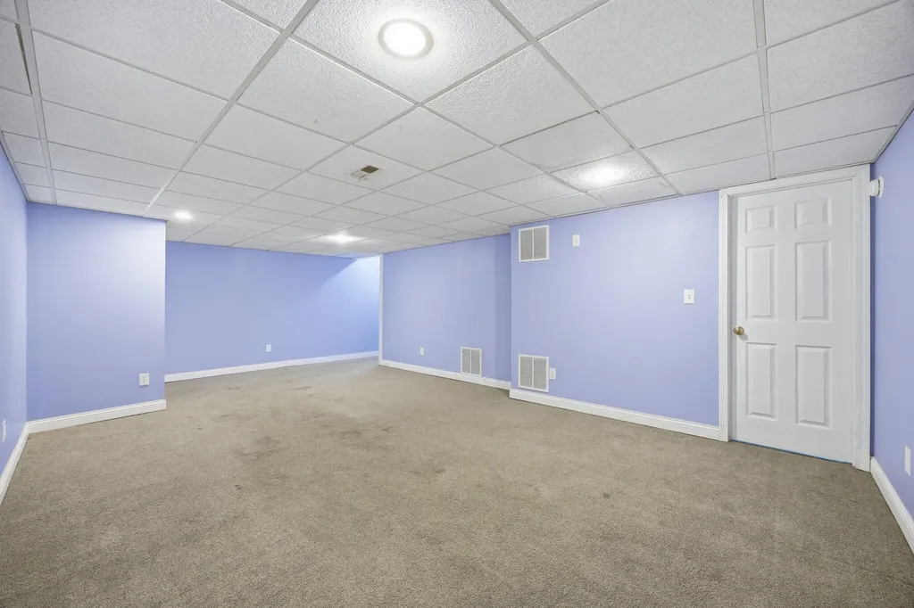 2233 Wilmington Lane Lexington KY 40513