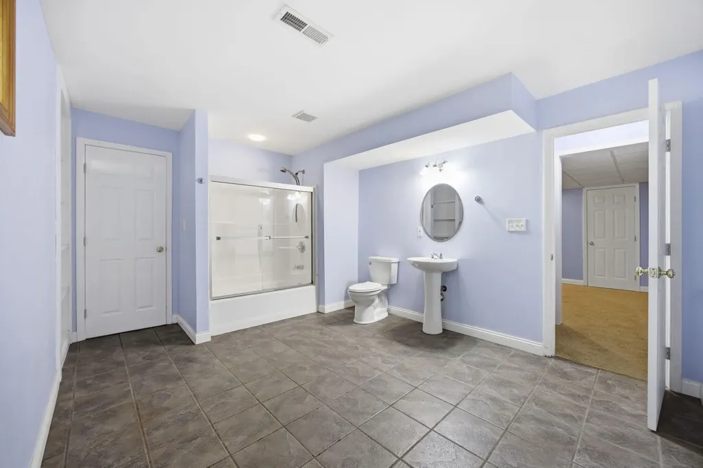 2233 Wilmington Lane Lexington KY 40513