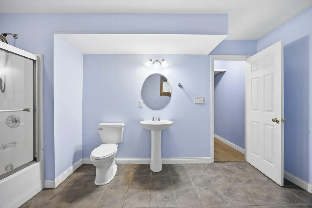 2233 Wilmington Lane Lexington KY 40513
