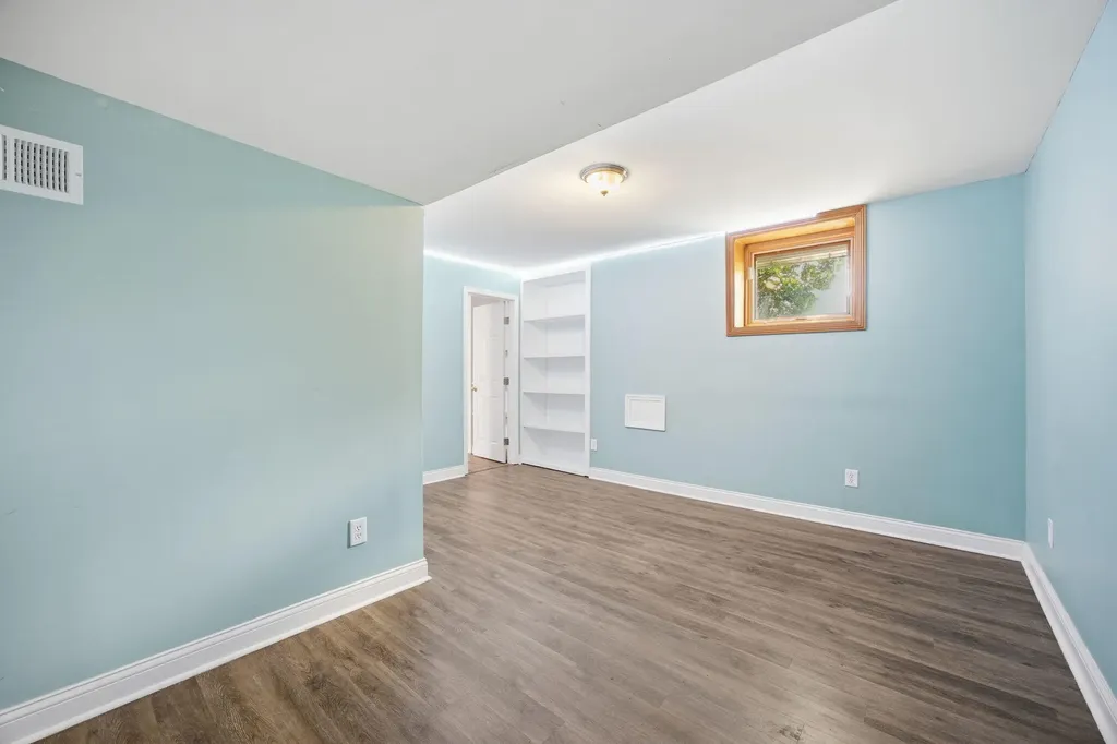 2233 Wilmington Lane Lexington KY 40513