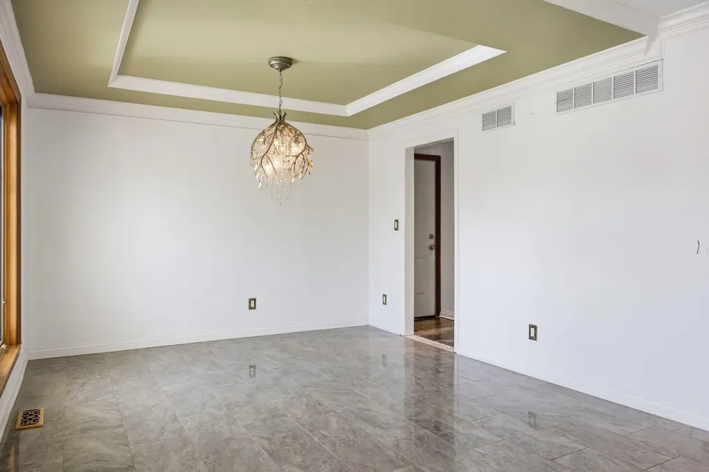 2233 Wilmington Lane Lexington KY 40513