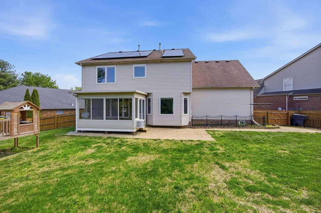 2233 Wilmington Lane Lexington KY 40513