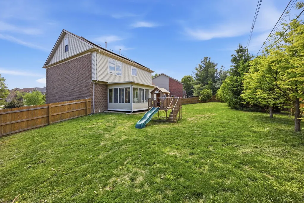2233 Wilmington Lane Lexington KY 40513
