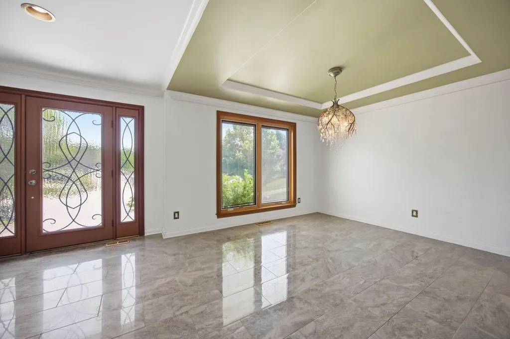 2233 Wilmington Lane Lexington KY 40513