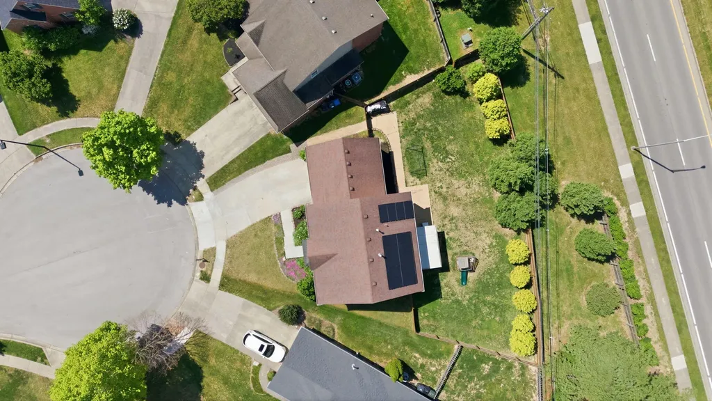 2233 Wilmington Lane Lexington KY 40513